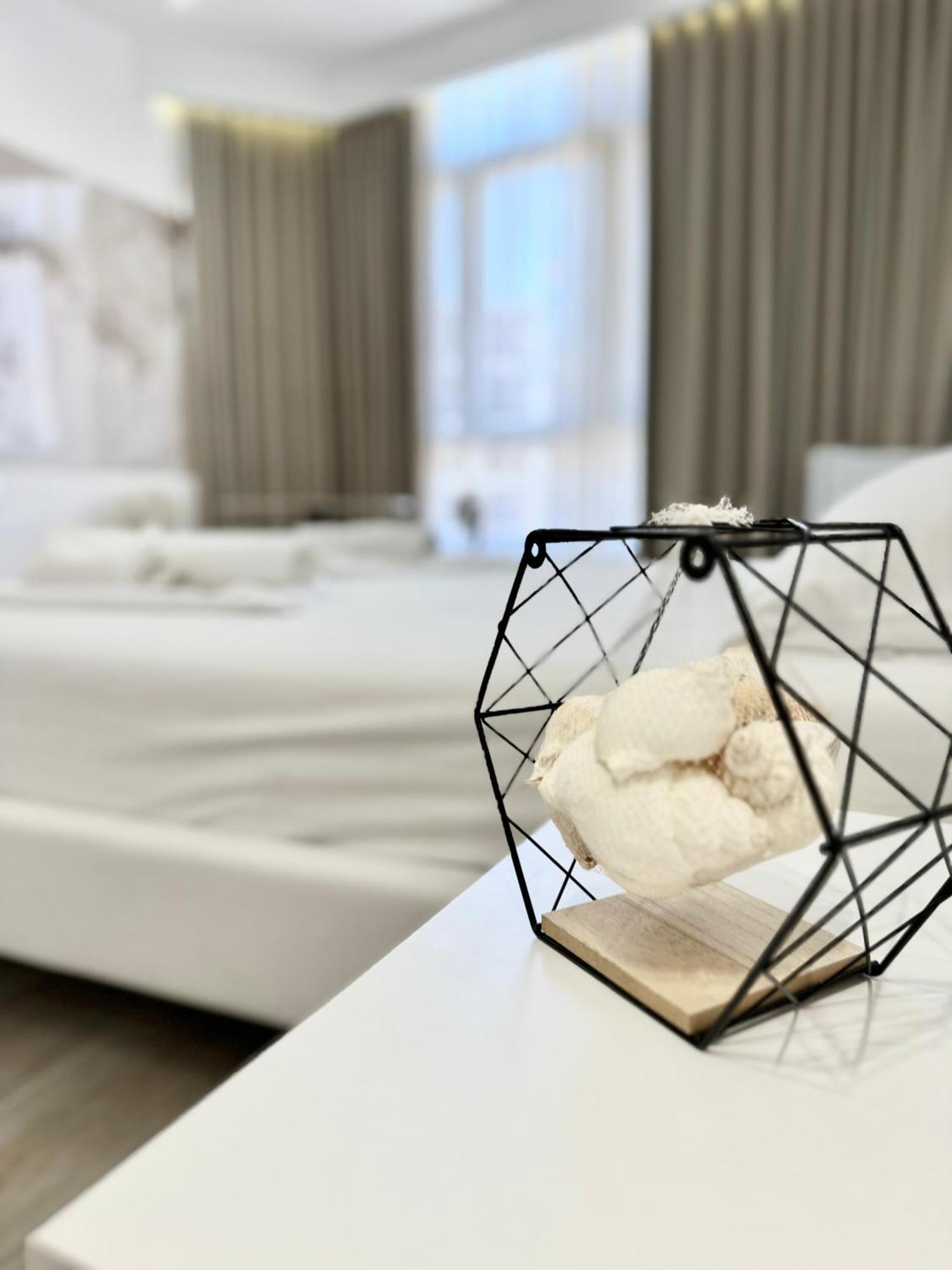 Al Mare Rooms Sarandë Eksteriør billede