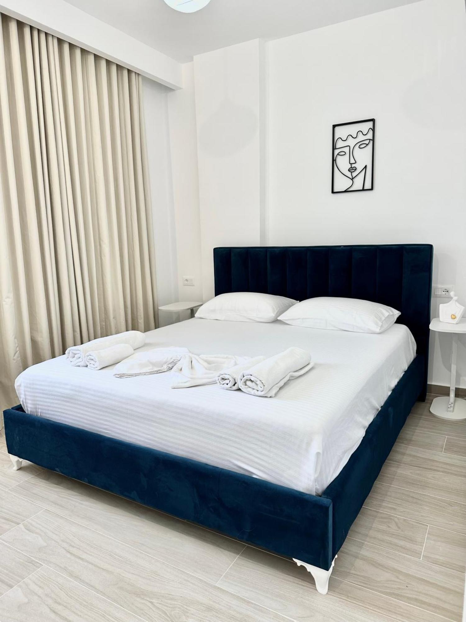 Al Mare Rooms Sarandë Eksteriør billede