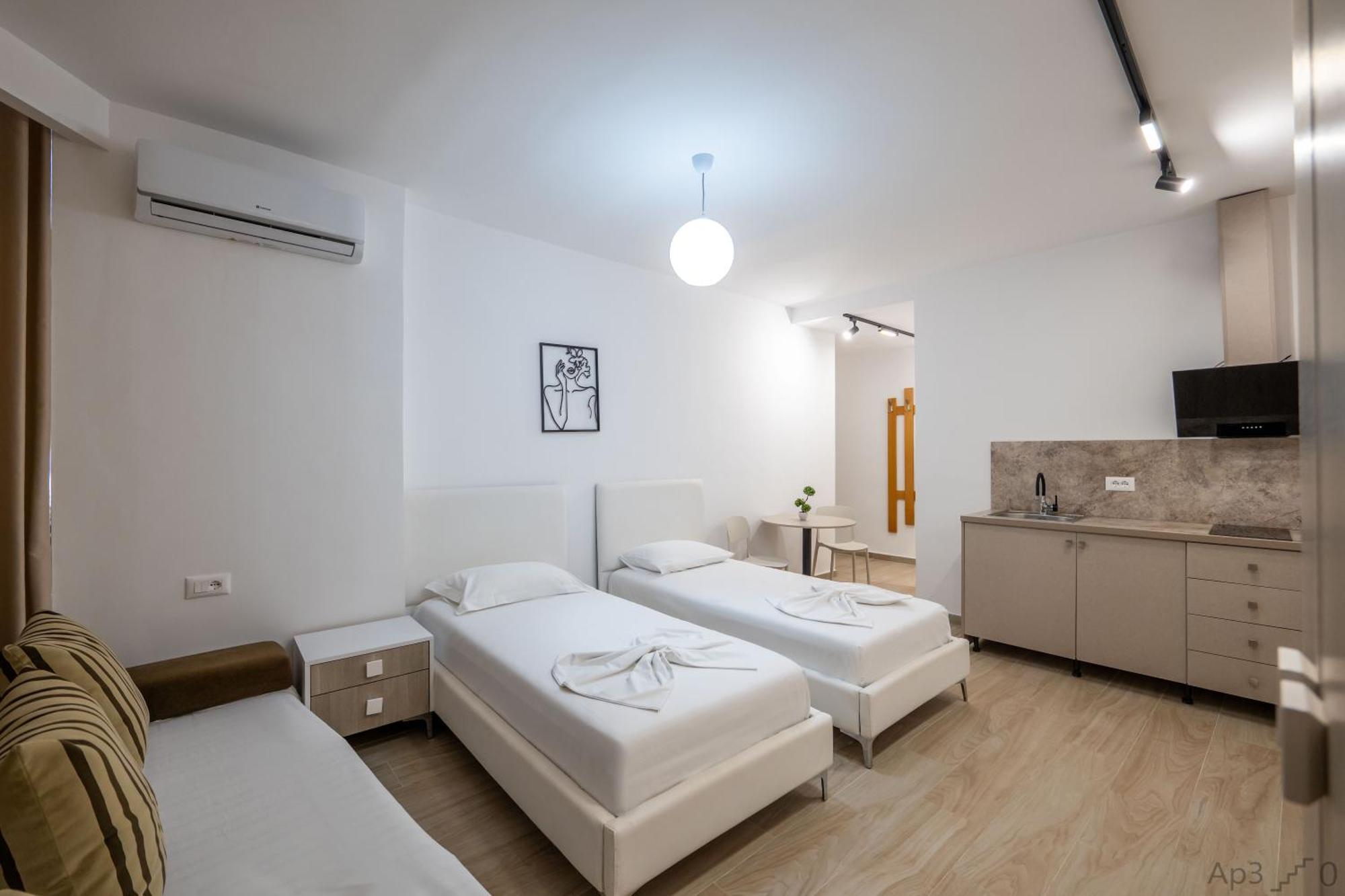 Al Mare Rooms Sarandë Eksteriør billede