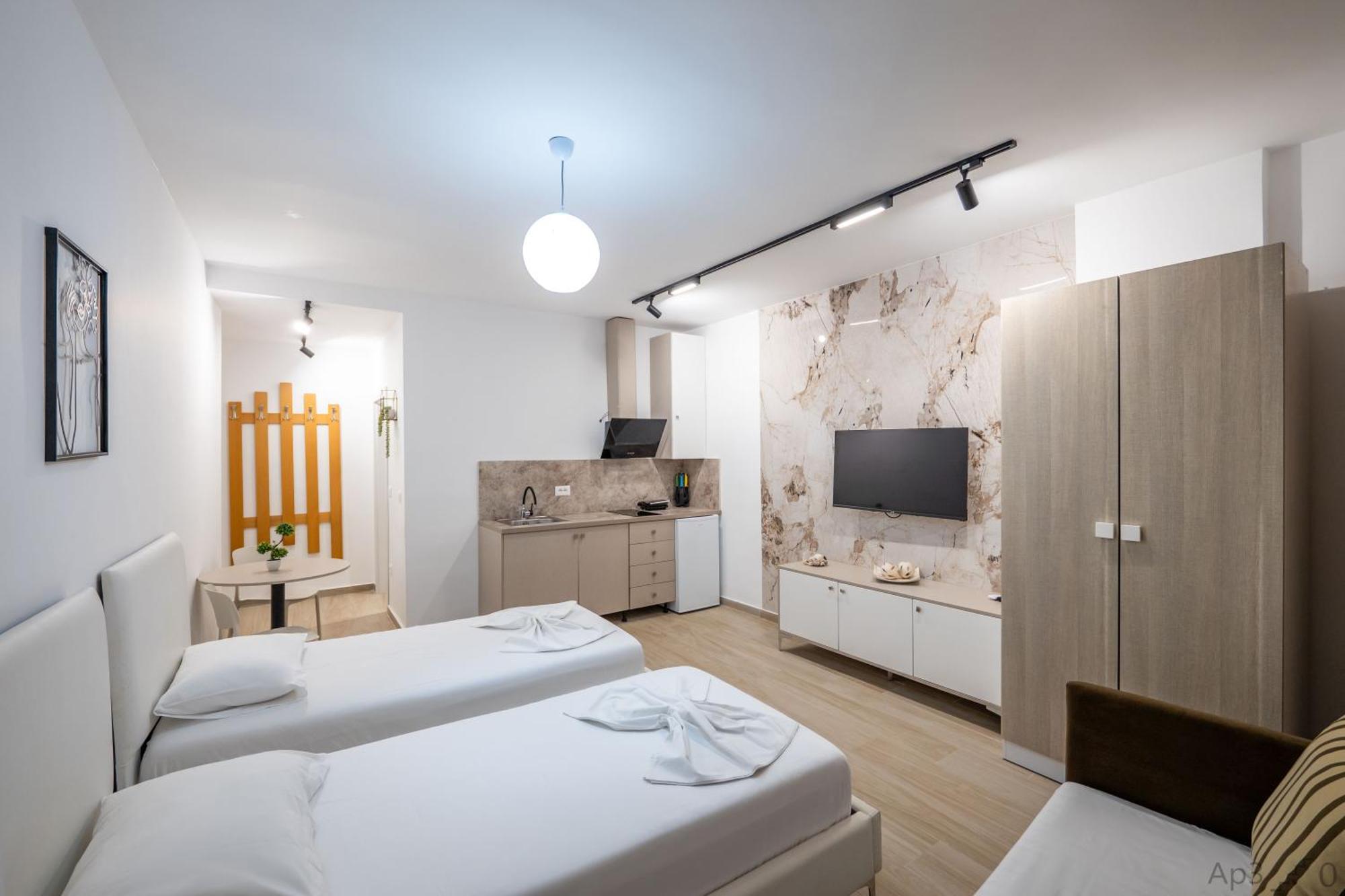 Al Mare Rooms Sarandë Eksteriør billede