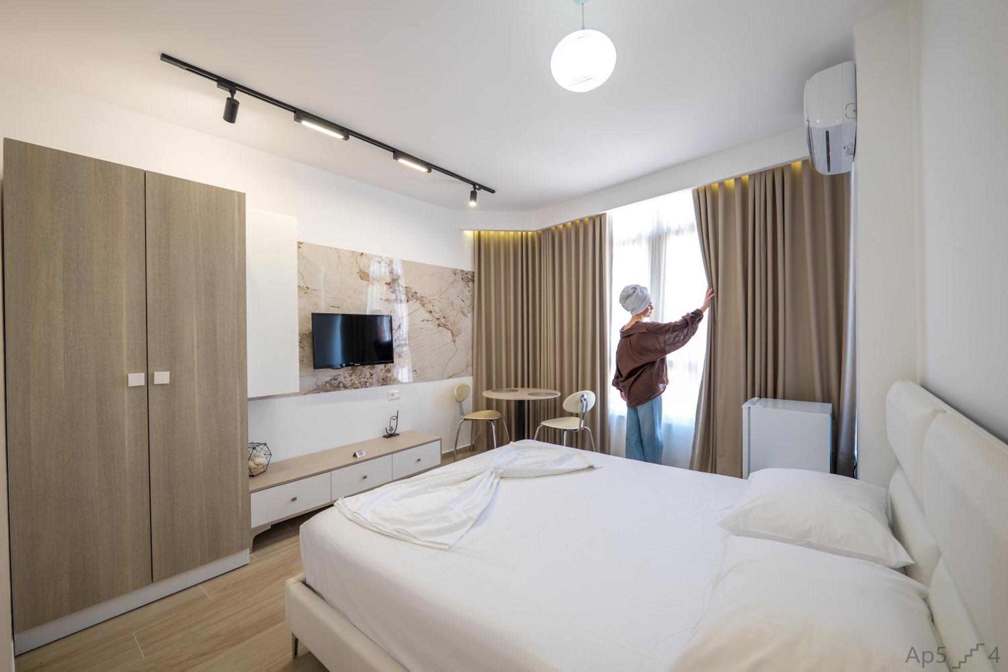 Al Mare Rooms Sarandë Eksteriør billede