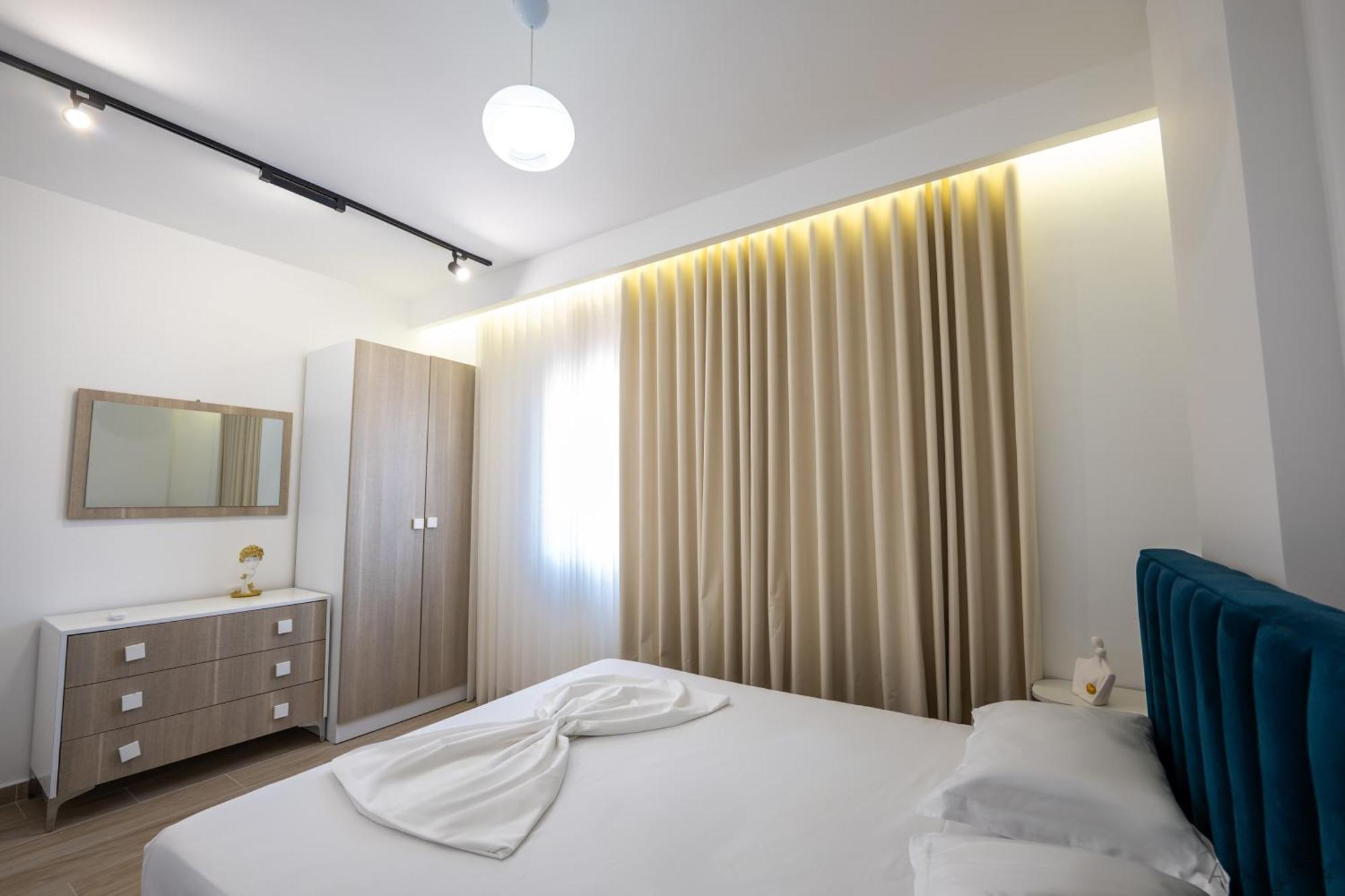 Al Mare Rooms Sarandë Eksteriør billede