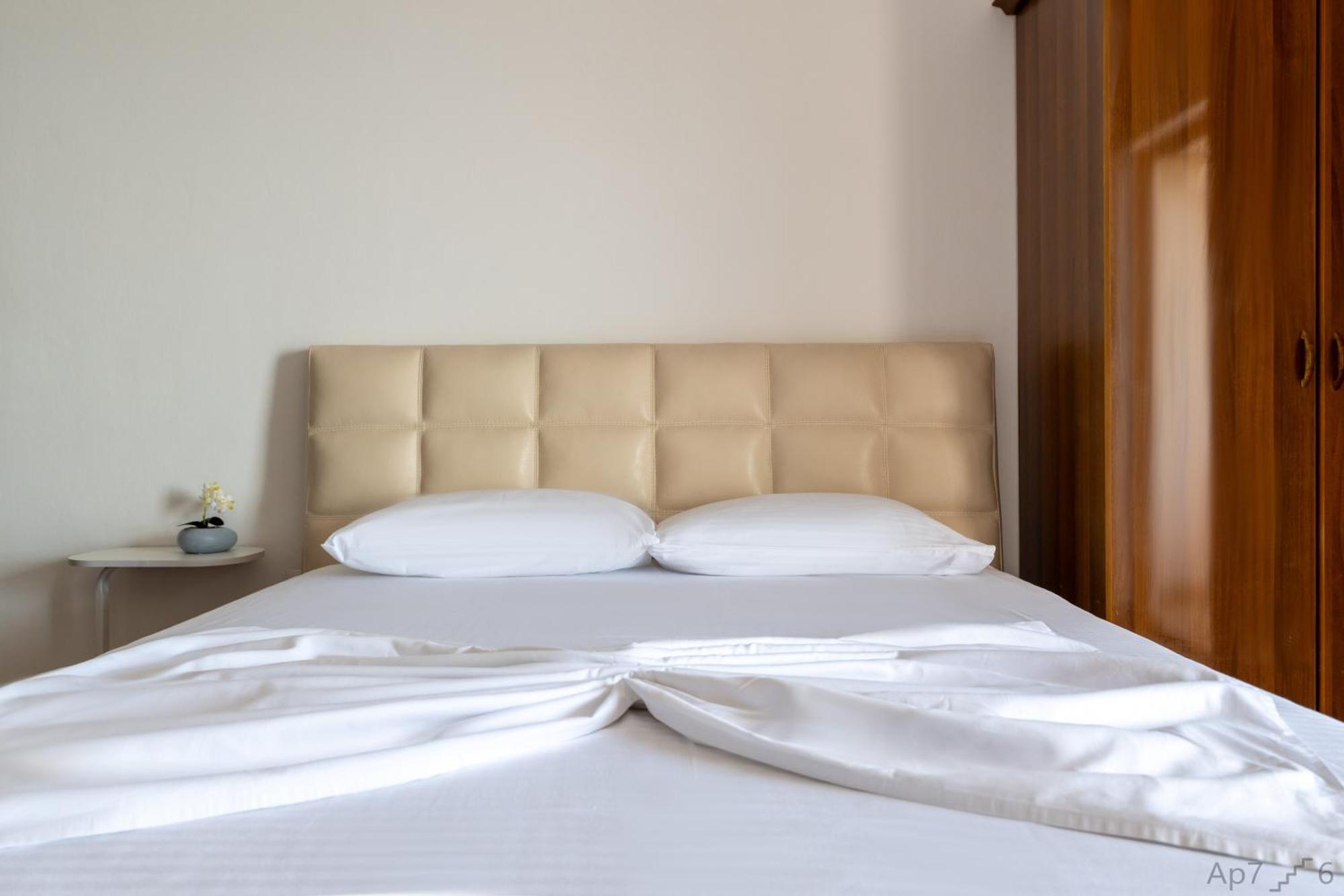 Al Mare Rooms Sarandë Eksteriør billede