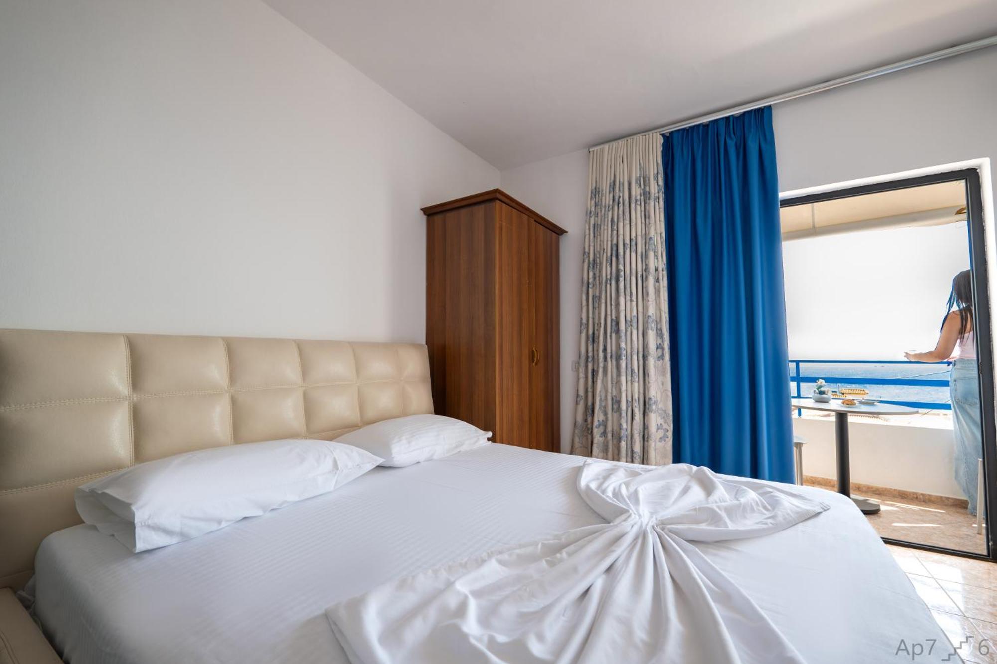 Al Mare Rooms Sarandë Eksteriør billede